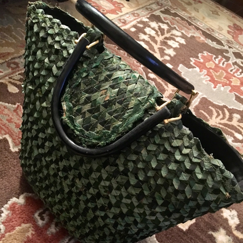 Structured green rattan bag w/ black wood handles